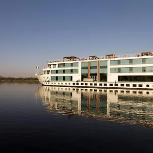 فندق Le Fayan Nile Cruise - Till 17-9 Sat From Luxor For 4&7 Nights Wed From Aswan For 3&7 Nights - 18-9 To 20-11 Thu From Luxor For 4&7 Nights Mon From Aswan For 3&7 Nights - 22-12 Mon From Luxor For 4&7 Nights Fri From Aswan, الأقصر